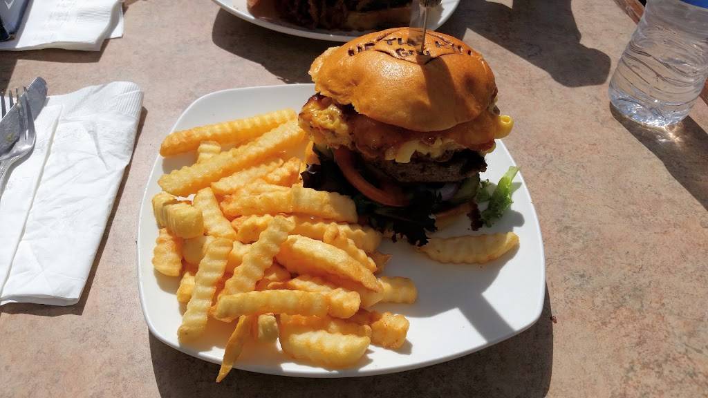 Up the Hill Grill | restaurant | 1270 Main St, Ramona, CA 92065, USA | 7604409365 OR +1 760-440-9365