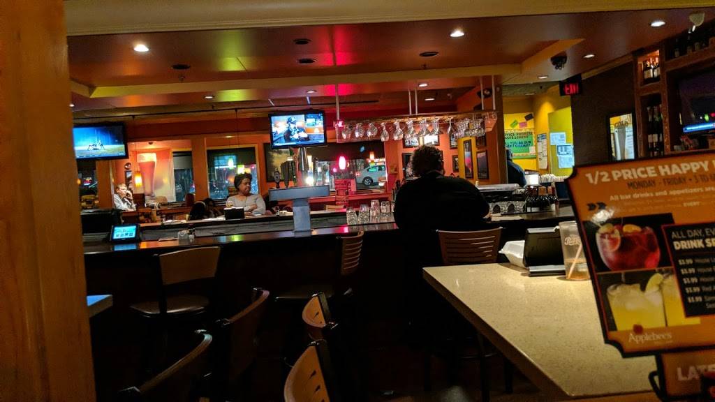 Applebees Grill + Bar | restaurant | 4306 S Laburnum Ave, Richmond, VA 23231, USA | 8042269390 OR +1 804-226-9390
