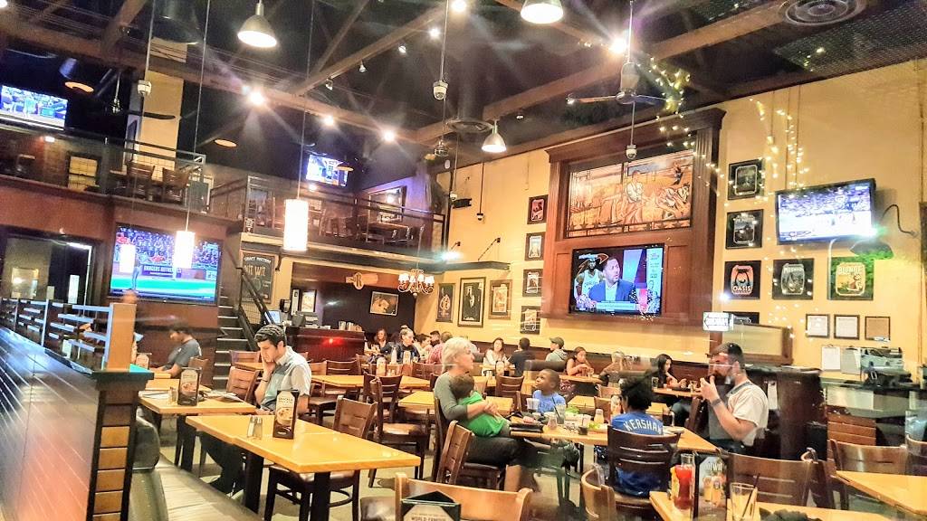 BJs Restaurant & Brewhouse | restaurant | 939 Broxton Ave, Los Angeles, CA 90024, USA | 3102097475 OR +1 310-209-7475