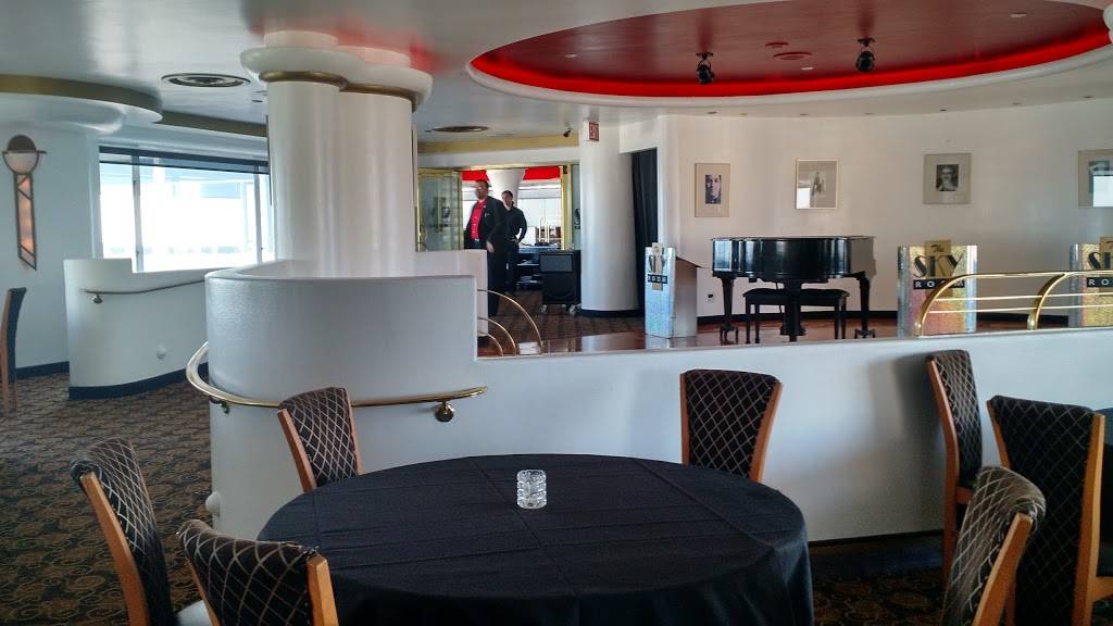 The Sky Room | restaurant | 40 S Locust Ave, Long Beach, CA 90802, USA | 5629832703 OR +1 562-983-2703