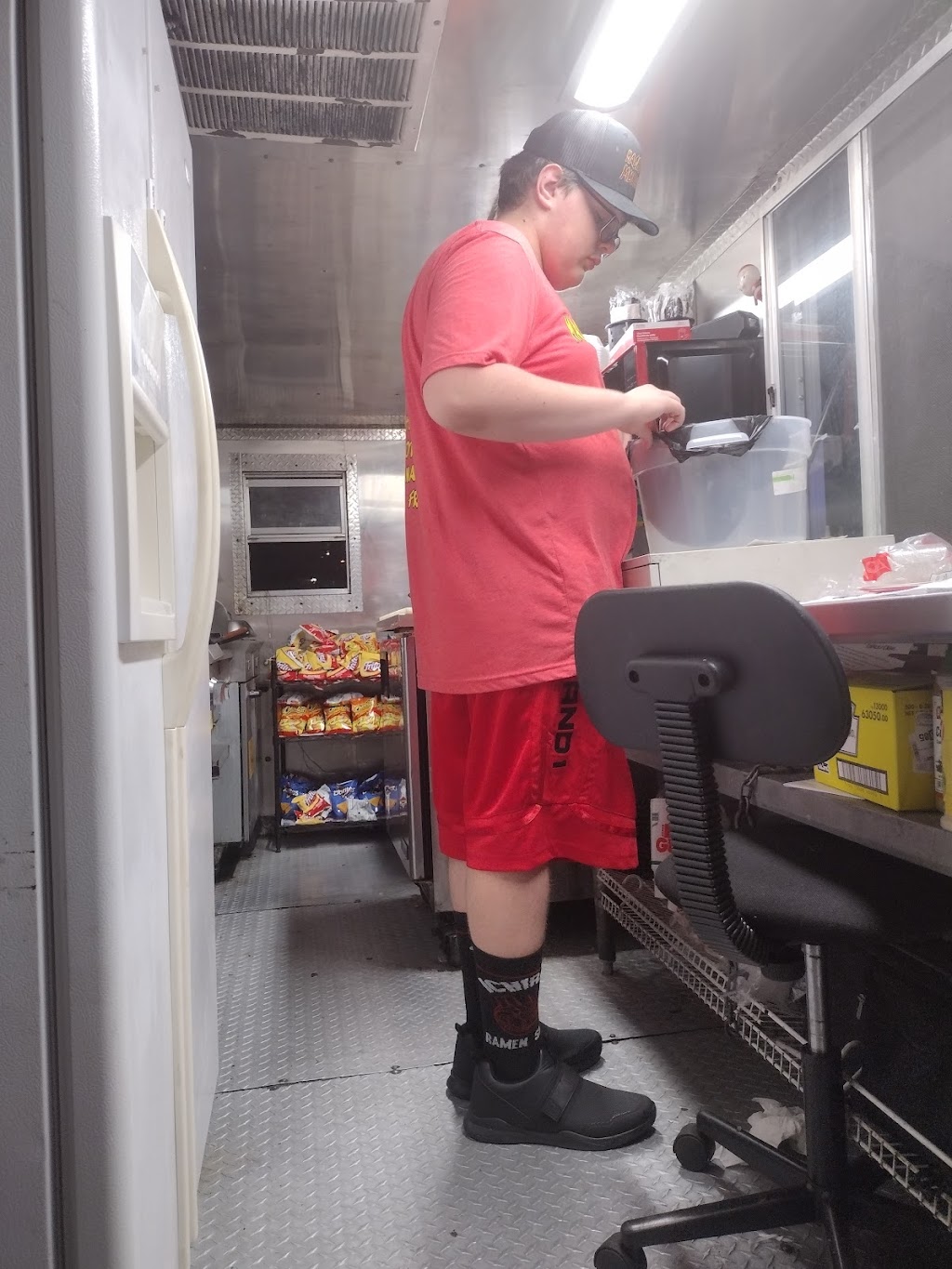 Machos Munchies | restaurant | 2400 Town Center Ave, Melbourne, FL 32940, USA | 3215059626 OR +1 321-505-9626