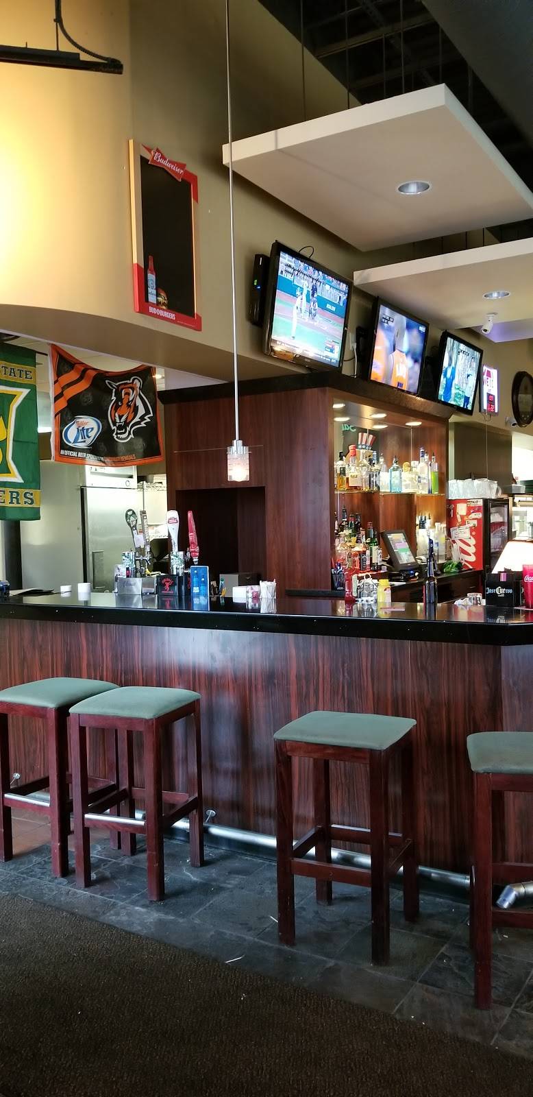 CBCB Bar & Grill | restaurant | 2495 Commons Blvd # A1, Beavercreek, OH 45431, USA | 9374263287 OR +1 937-426-3287