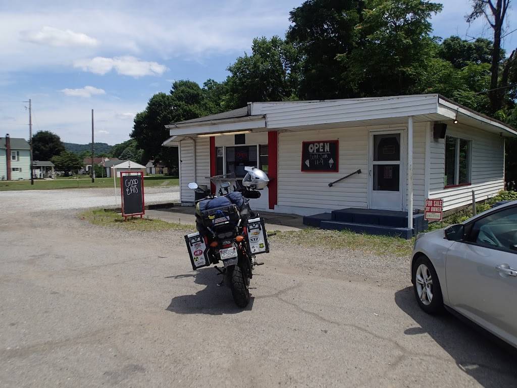 Frosty Treat | restaurant | 360 OH-7, Powhatan Point, OH 43942, USA | 7407955211 OR +1 740-795-5211