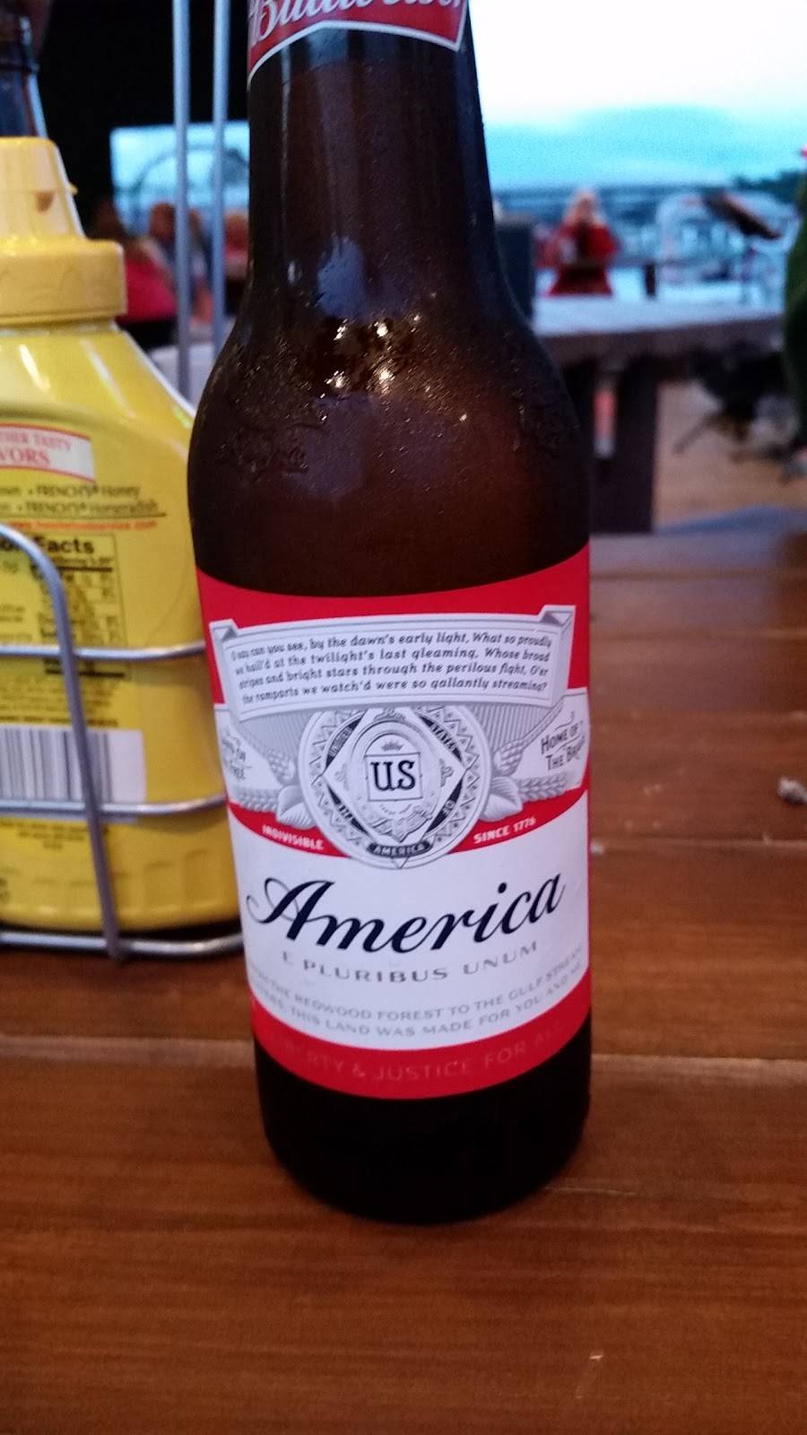 Lakehouse Grill | restaurant | 721 US-411, Vonore, TN 37885, USA | 4238842829 OR +1 423-884-2829