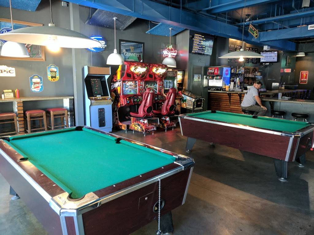 The Burger Stand at College Hill | restaurant | 1601 SW Lane St, Topeka, KS 66604, USA | 7857838900 OR +1 785-783-8900