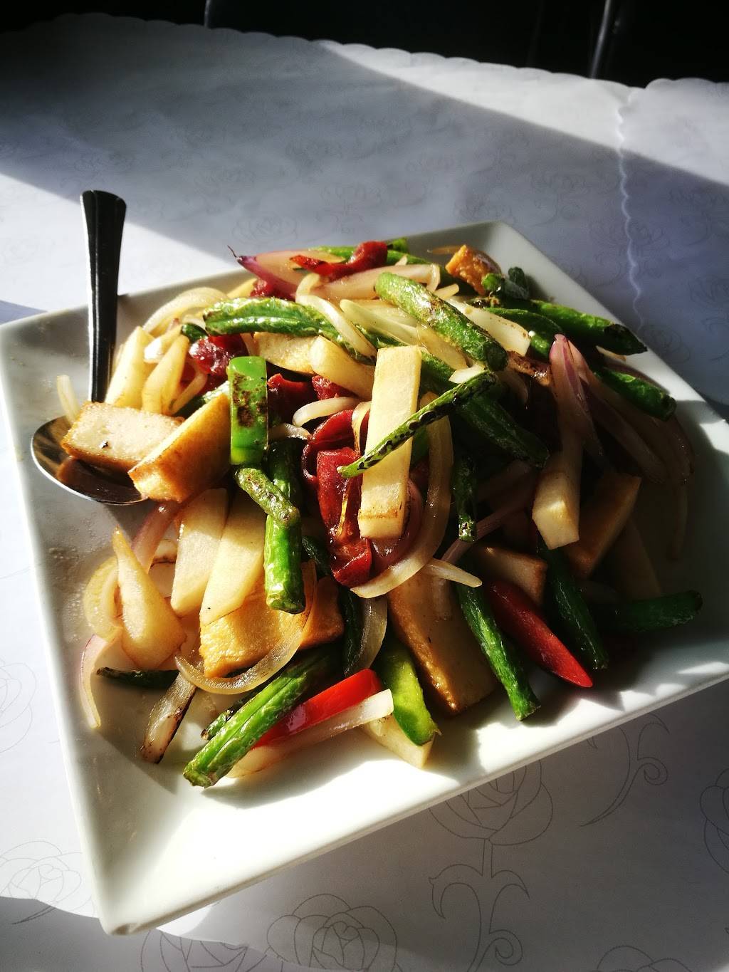 Hong Kong Restaurant | restaurant | 3691 El Camino Real, Palo Alto, CA 94306, USA | 6502519062 OR +1 650-251-9062