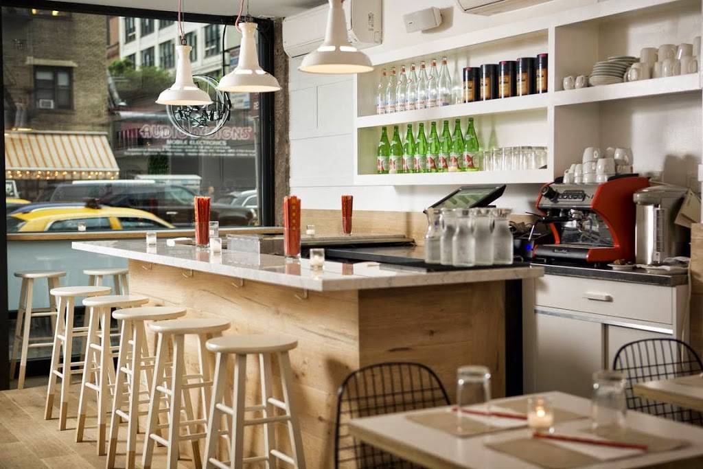 Chop-Shop | restaurant | 254 10th Ave, New York, NY 10001, USA | 2128200333 OR +1 212-820-0333