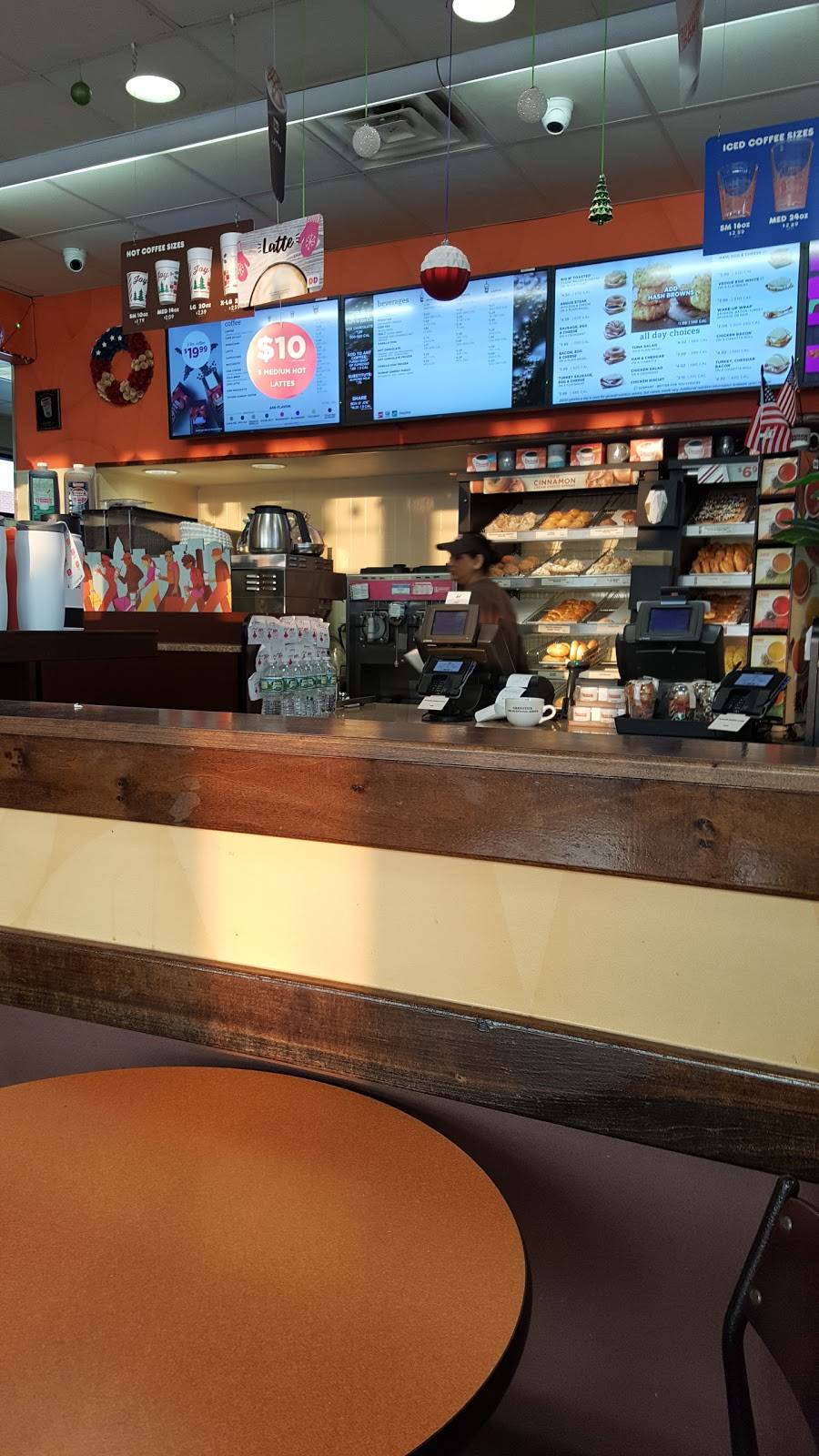 Dunkin Donuts | cafe | 128 Water St, Newton, NJ 07860, USA | 9733831626 OR +1 973-383-1626