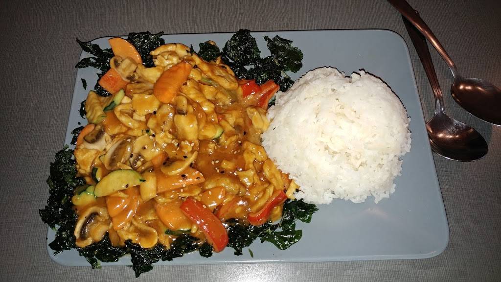 Tomio Sushi | restaurant | 2190 Rue Ontario E, Montréal, QC H2K 1V6, Canada | 5145088882 OR +1 514-508-8882