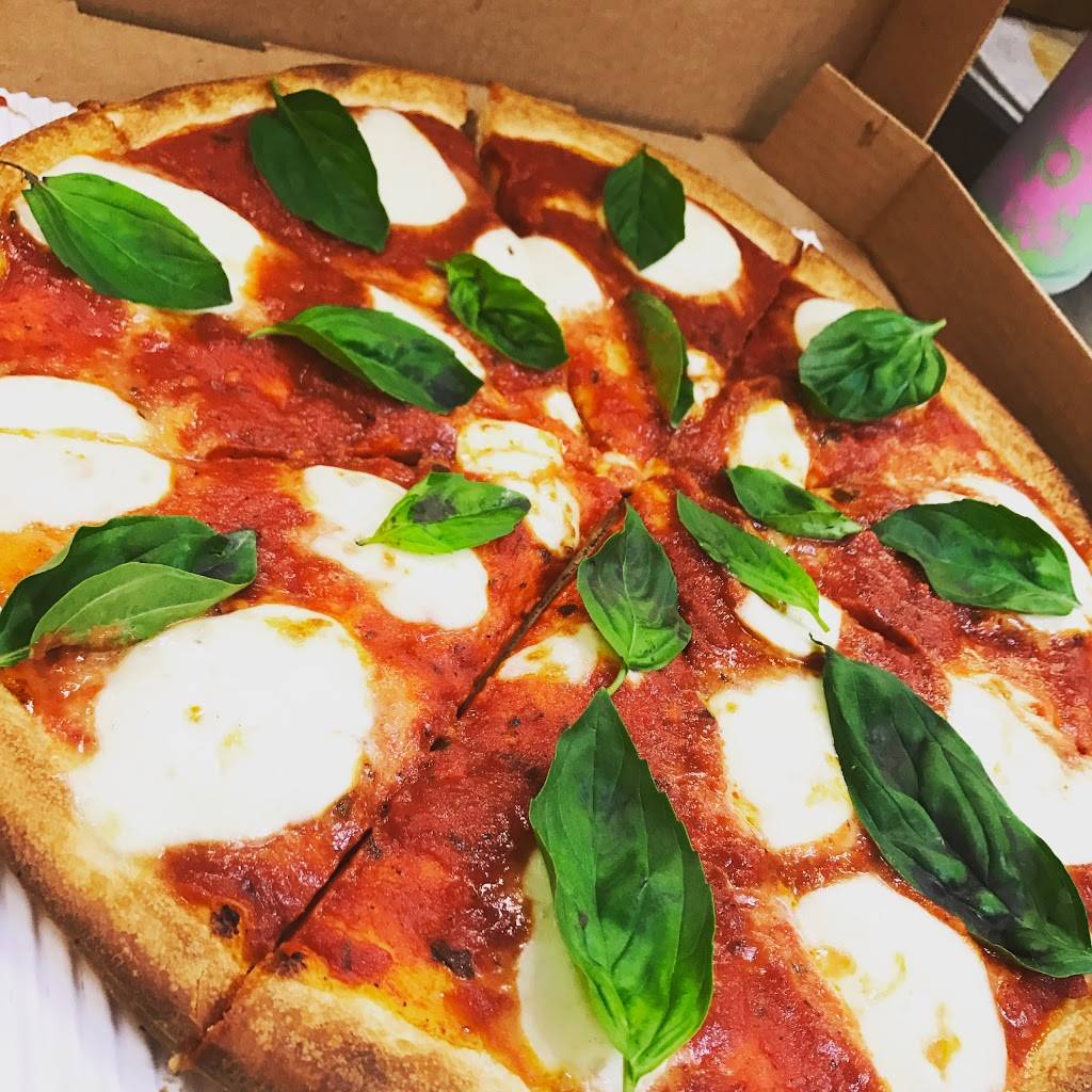 Pats Pizzeria | restaurant | 9489, 104 N Main St, Mullica Hill, NJ 08062, USA | 8562239977 OR +1 856-223-9977