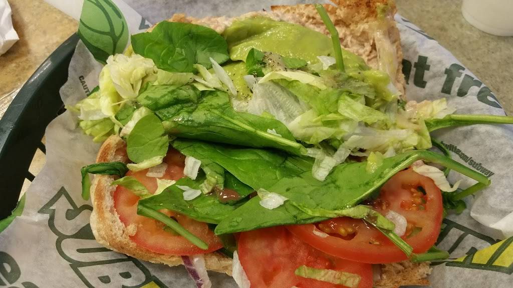 Subway Restaurants | restaurant | 8484 Georgia Ave #110, Silver Spring, MD 20910, USA | 3015650161 OR +1 301-565-0161