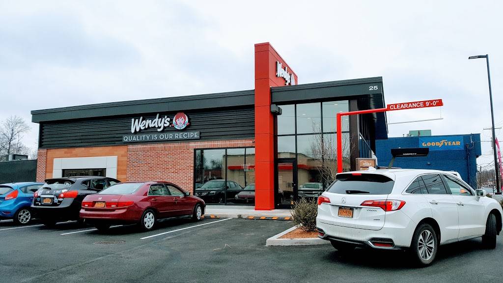Wendys | restaurant | 25 Putnam St, Staten Island, NY 10312, USA | 7185247817 OR +1 718-524-7817