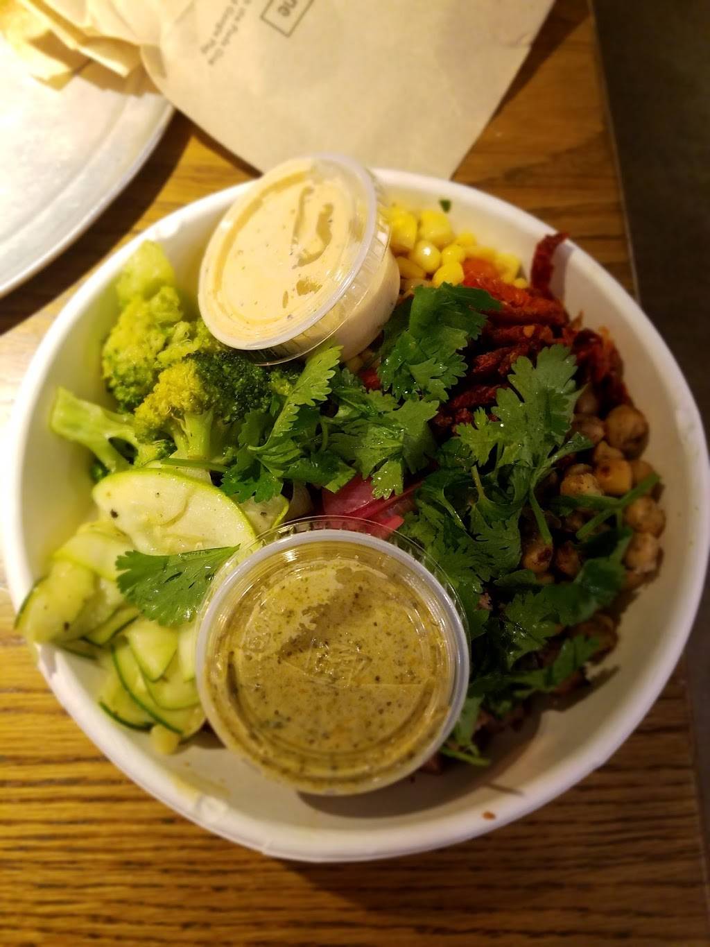 Piada Italian Street Food | restaurant | 4469 Belden Village St NW, Canton, OH 44718, USA | 3309564171 OR +1 330-956-4171