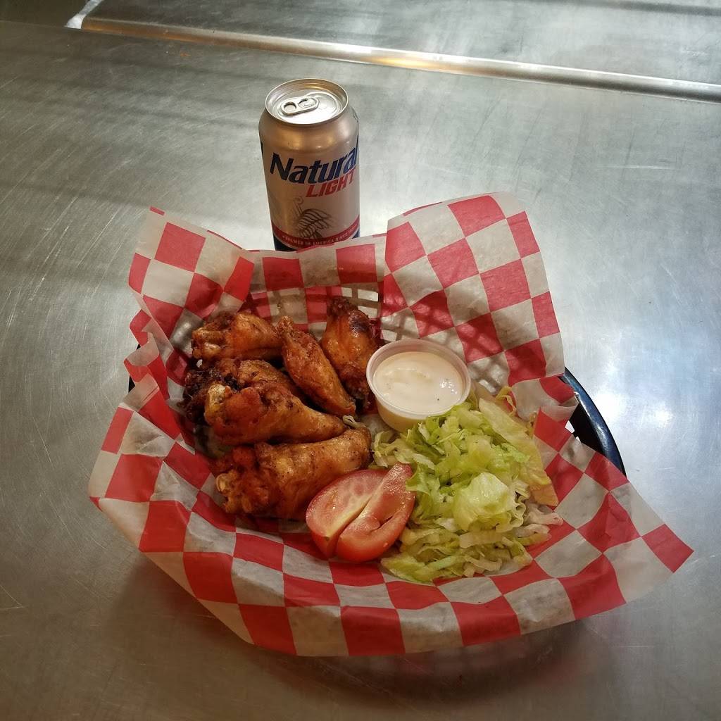 Wrays Sports Bar and Grill | restaurant | 24256 IA-5, Centerville, IA 52544, USA | 6418568165 OR +1 641-856-8165