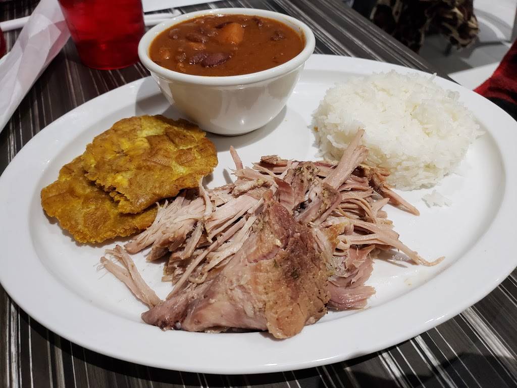 Smokin’ Looney “Q” | restaurant | 14035 Noblewood Plaza, Woodbridge, VA 22193, USA | 5712387868 OR +1 571-238-7868