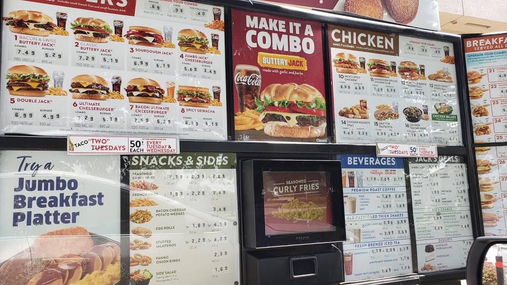 Jack in the Box | restaurant | 3404 Rider Trail S, Earth City, MO 63045, USA | 3147392046 OR +1 314-739-2046