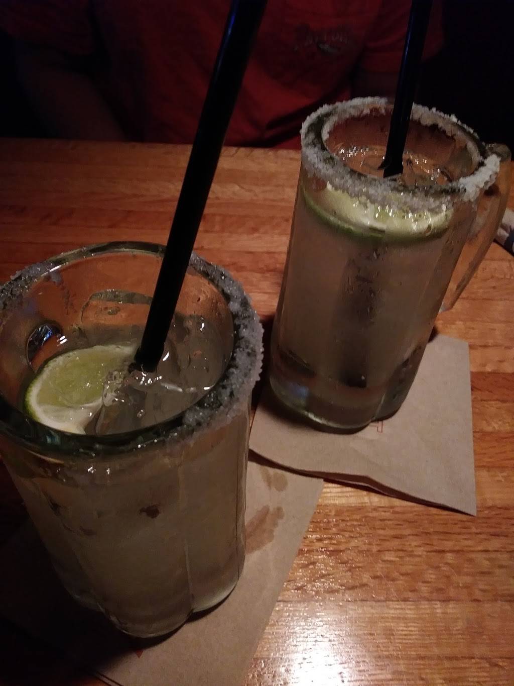 Applebees Grill + Bar | restaurant | 951 Cedar Lake Rd, Biloxi, MS 39532, USA | 2287023700 OR +1 228-702-3700