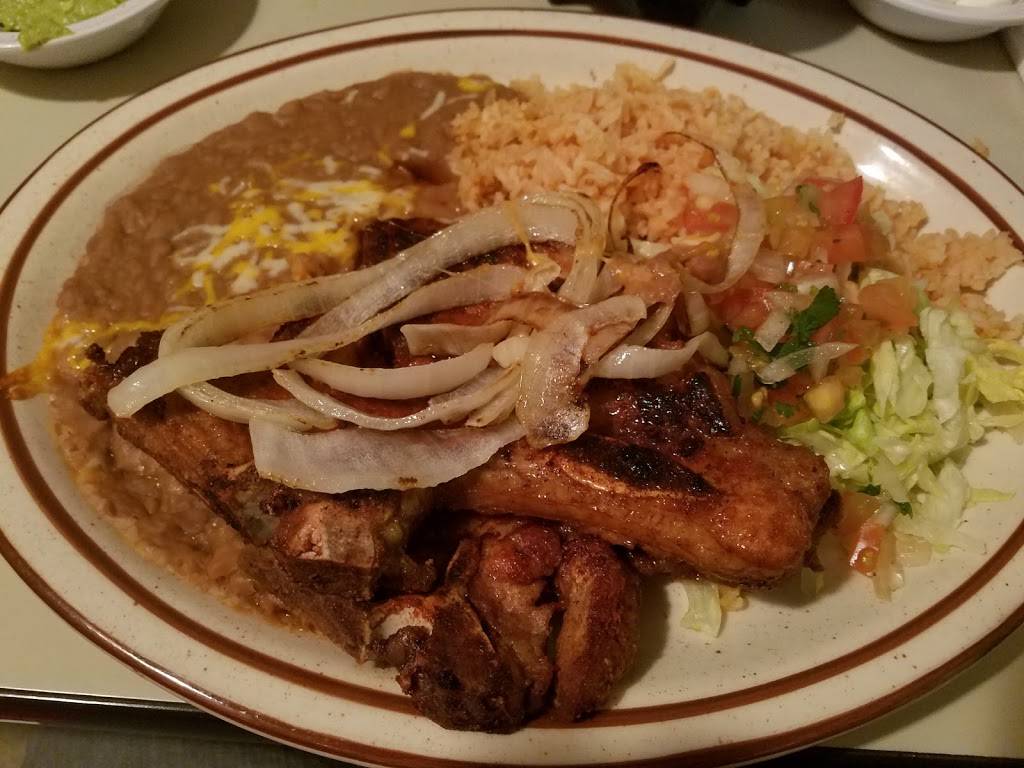 El Charro Tapatio | restaurant | 2405 S Main St, Porterville, CA 93257, USA | 5597815923 OR +1 559-781-5923