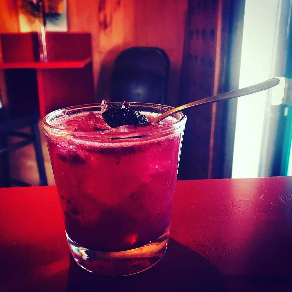 Jard Wine Pub | restaurant | 10 Main St, New Paltz, NY 12561, USA | 8452558466 OR +1 845-255-8466