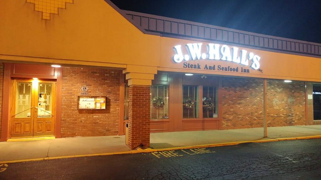 J W Halls Steak & Seafood Inn | restaurant | 2284 Brodhead Rd, Aliquippa, PA 15001, USA | 7243756860 OR +1 724-375-6860