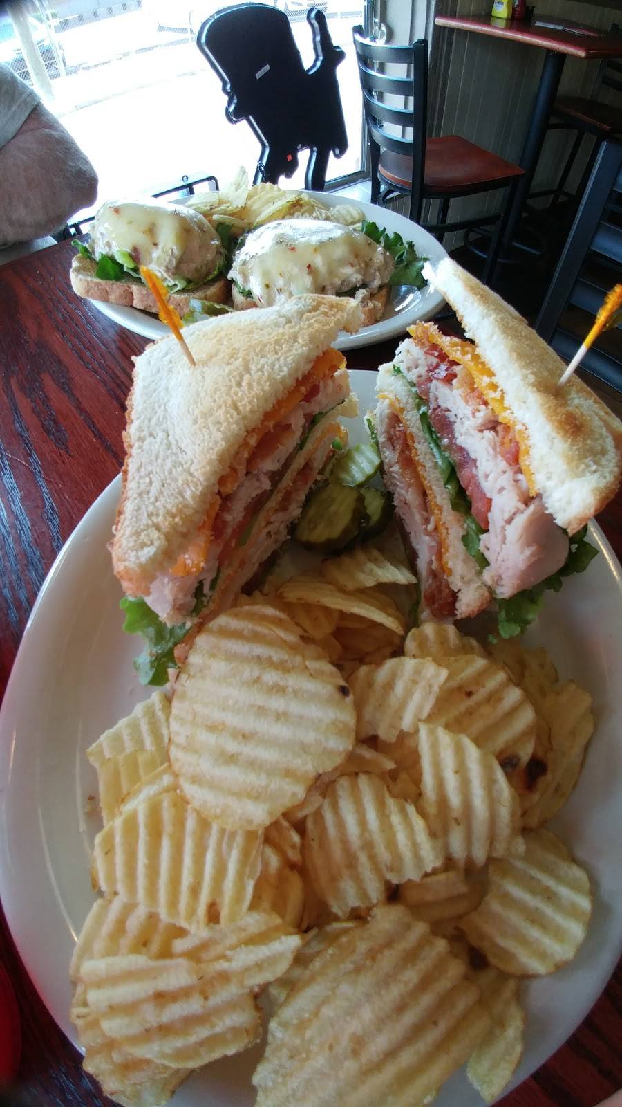 Boswells | restaurant | 1686 Blue Rock St, Cincinnati, OH 45223, USA | 5136818100 OR +1 513-681-8100