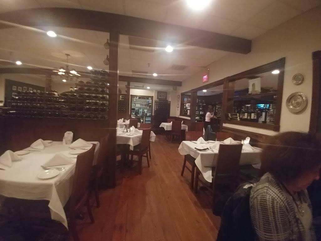 Cranes Tavern & Steakhouse | restaurant | 26 New Orleans Rd, Hilton Head Island, SC 29928, USA | 8433412333 OR +1 843-341-2333