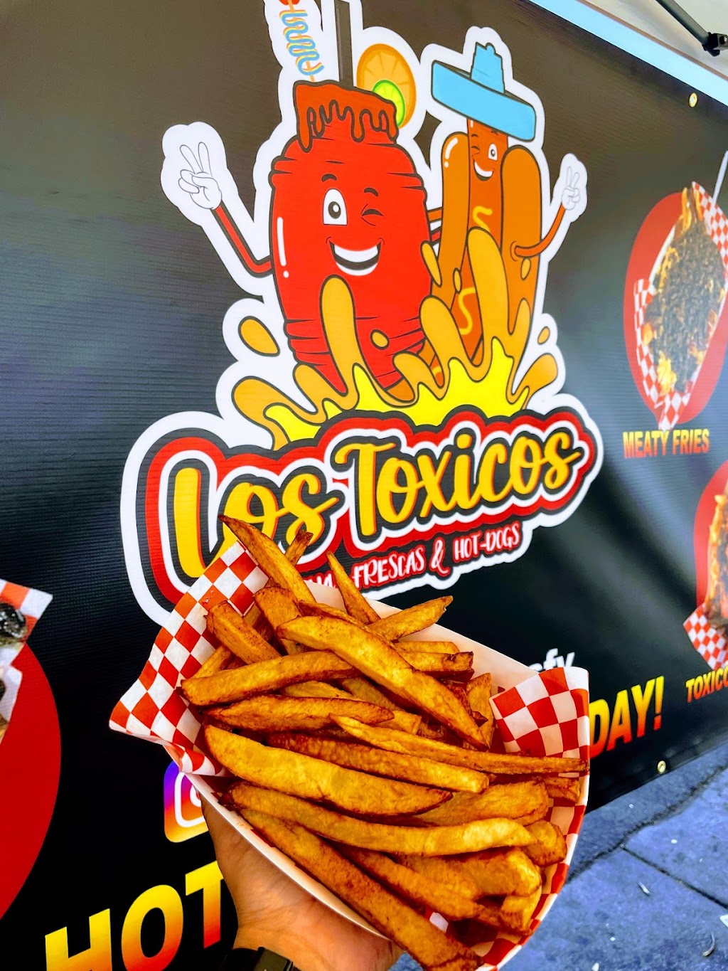 Los Toxicos SFV | meal takeaway | 9727 Laurel Canyon Blvd, Pacoima, CA 91331, USA | 7473139537 OR +1 747-313-9537