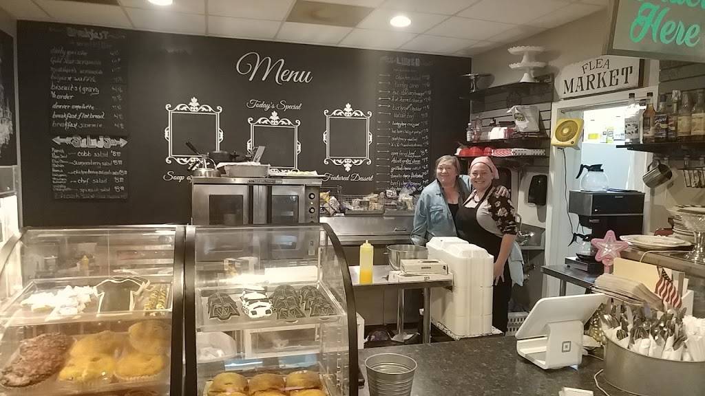 Gold Star Cafe and Catering | restaurant | 1336 E Commercial Ave, Lowell, IN 46356, USA | 2196903487 OR +1 219-690-3487