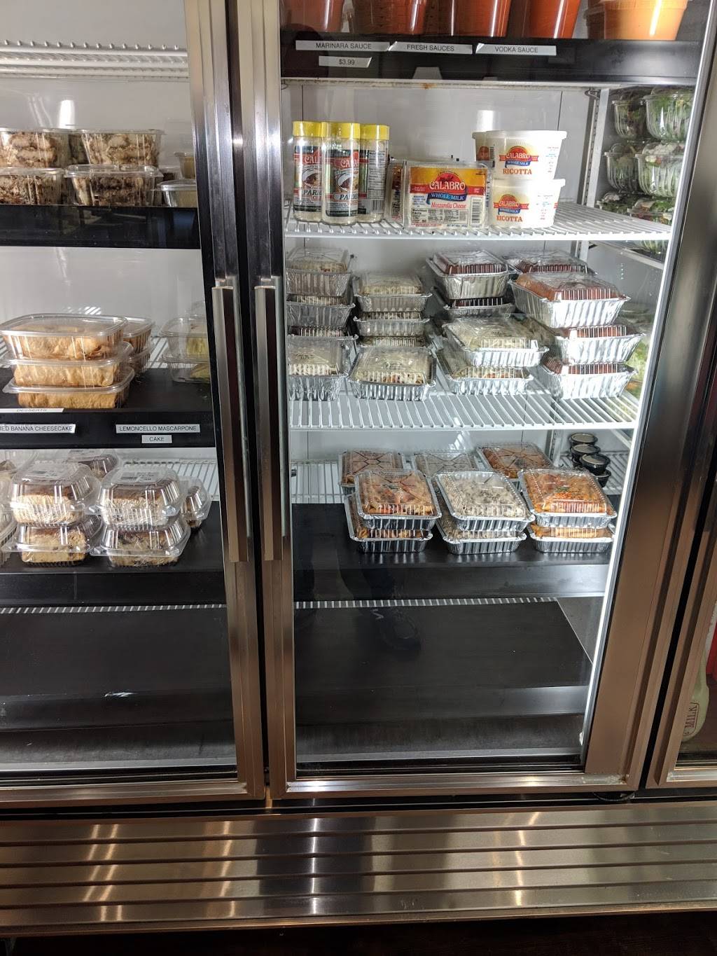 Maiones | restaurant | 1244 Stratfield Rd, Fairfield, CT 06825, USA | 2033723679 OR +1 203-372-3679