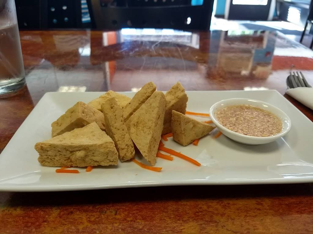 Nana Thai | restaurant | 406 Central Ave, Jersey City, NJ 07307, USA | 2013600035 OR +1 201-360-0035