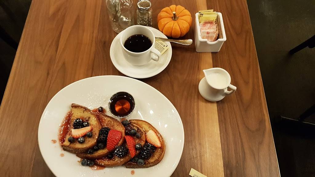 Gleasons Tavern | restaurant | 206 W 41st St, New York, NY 10036, USA | 2123022167 OR +1 212-302-2167