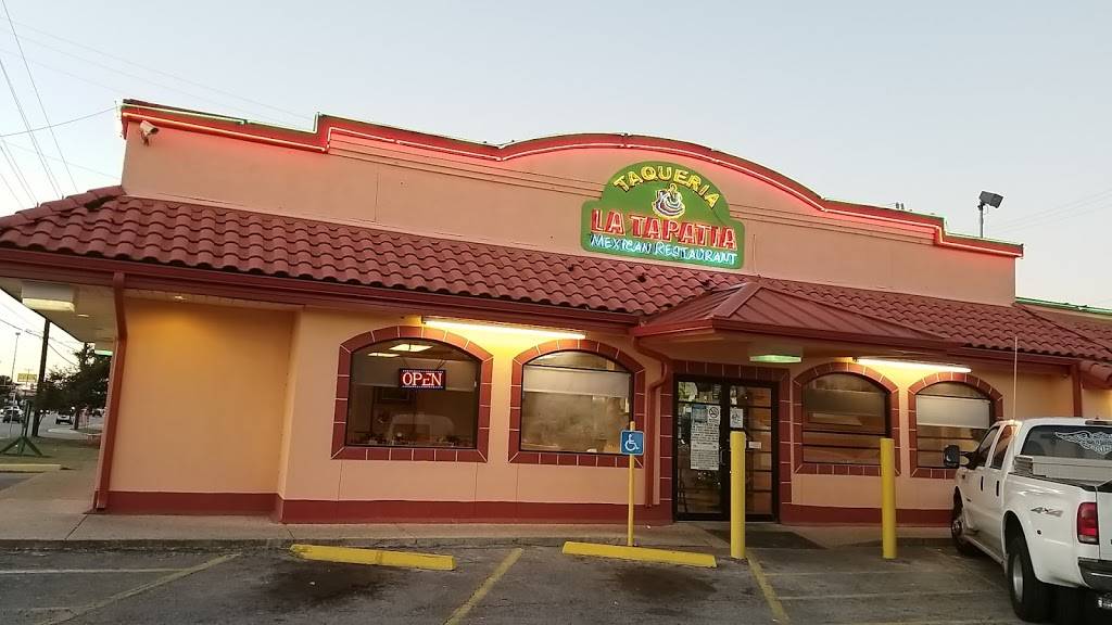 Taqueria La Tapatia | restaurant | 7891 Culebra Rd, San Antonio, TX 78251, USA | 2106805992 OR +1 210-680-5992