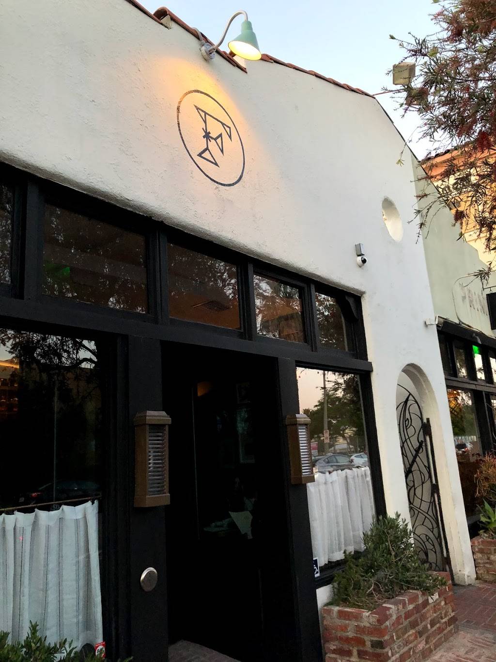 Felix | restaurant | 1023 Abbot Kinney Blvd, Venice, CA 90291, USA | 4243878622 OR +1 424-387-8622