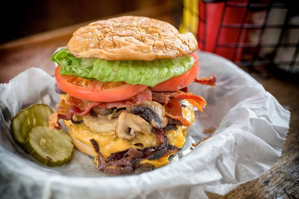 Honest Johns | restaurant | 488 Selden St, Detroit, MI 48201, USA | 3138325646 OR +1 313-832-5646