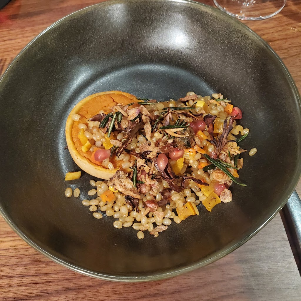 Freya | restaurant | 2929 E Grand Blvd, Detroit, MI 48202, USA | 3133515544 OR +1 313-351-5544