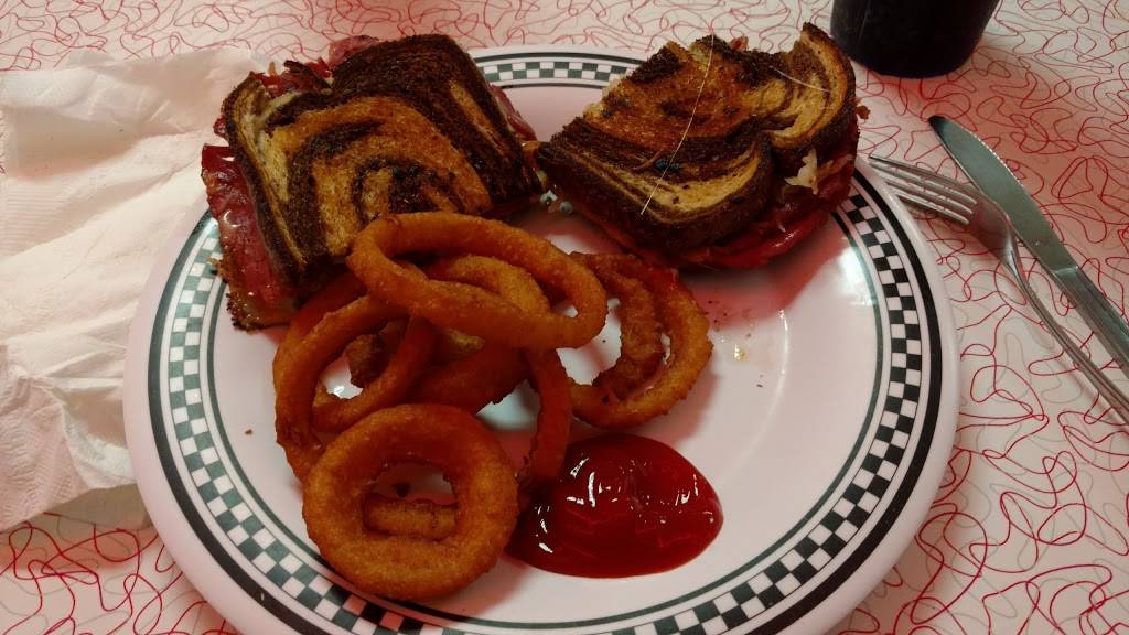 Charlie Parkers Diner | restaurant | 700 W North St, Springfield, IL 62704, USA | 2172412104 OR +1 217-241-2104