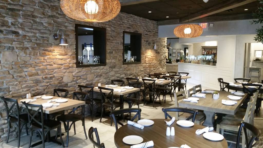 Plateia Mediterranean Kitchen | night club | 9860 N Milwaukee Ave, Des Plaines, IL 60016, USA | 8472962230 OR +1 847-296-2230