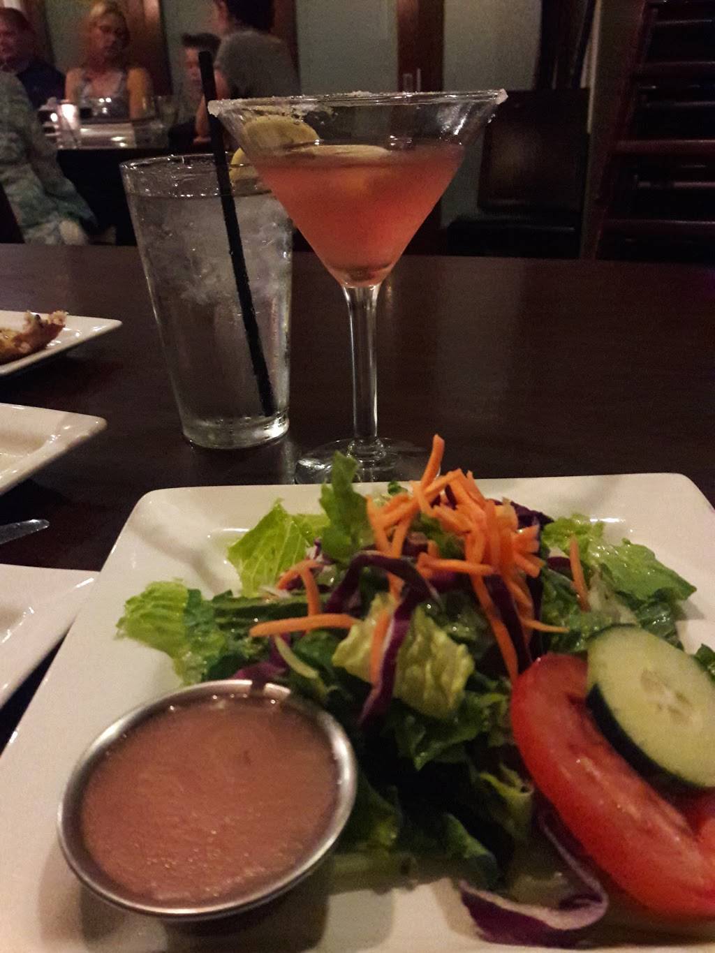 Fugazzis | restaurant | 601 W 7th St, Hanford, CA 93230, USA | 5595874568 OR +1 559-587-4568