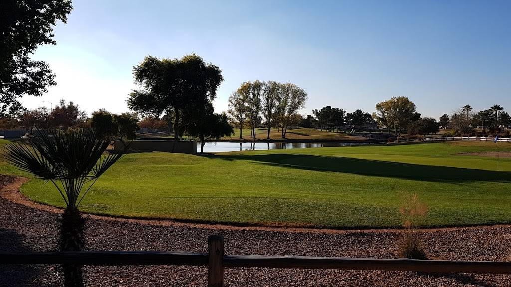 Fat Willys Family Sports Grill | restaurant | 650 N Hawes Rd, Mesa, AZ 85207, USA | 4803734444 OR +1 480-373-4444