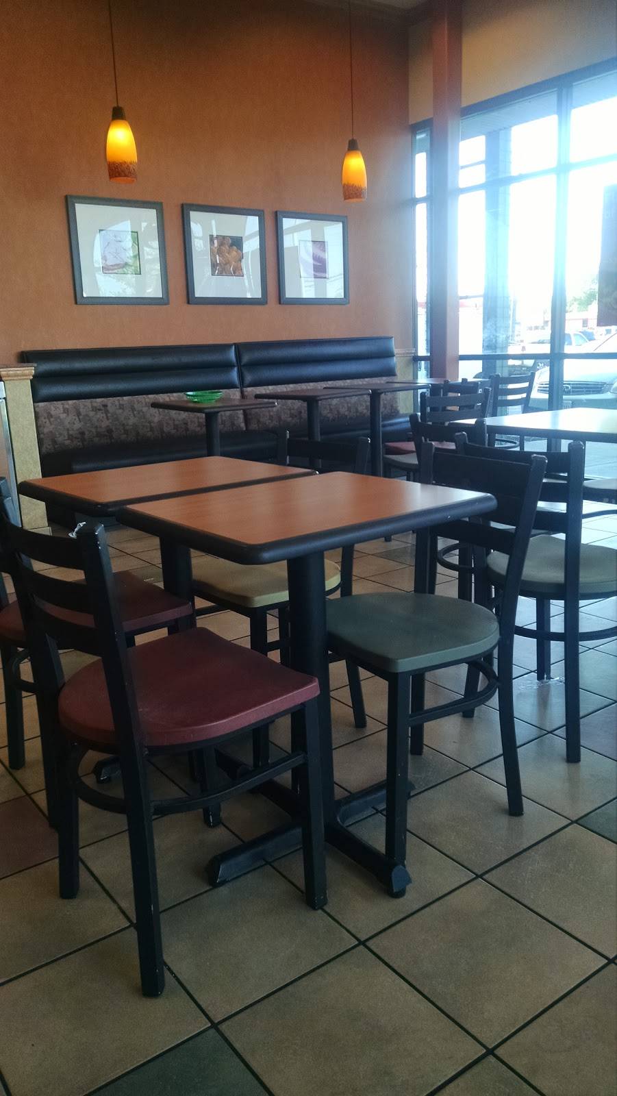 Subway Restaurants | restaurant | 4638 W Commerce St #101, San Antonio, TX 78237, USA | 2104322068 OR +1 210-432-2068