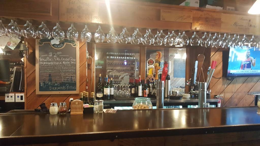 GINOs Restaurant & Bar | restaurant | 10006 Armenia Ave. North, Tampa, FL 33612, USA | 8139331089 OR +1 813-933-1089