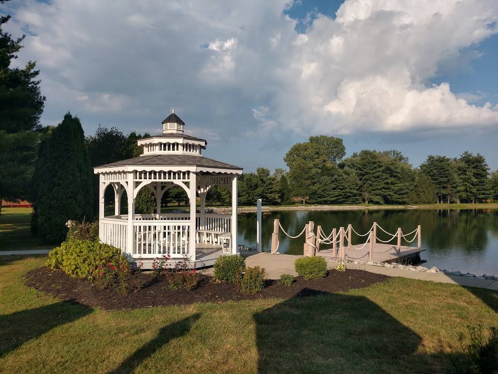 Hidden Lakes Winery | restaurant | 650 Winchester Pike, Canal Winchester, OH 43110, USA | 6148345294 OR +1 614-834-5294