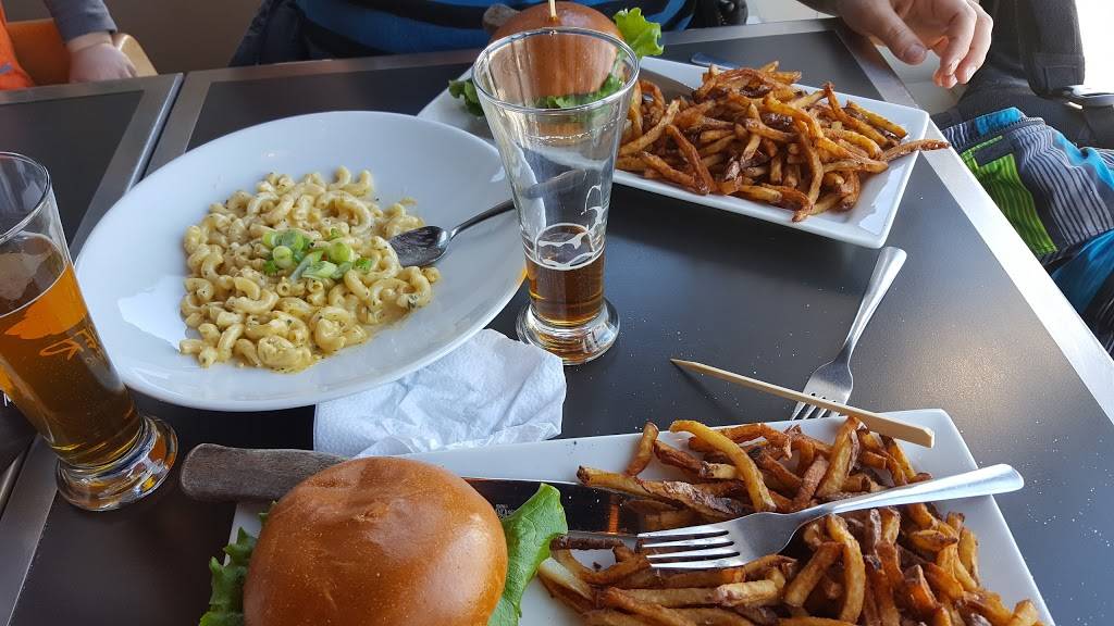 La plank | restaurant | 268 Rue Richelieu, Saint-Jean-sur-Richelieu, QC J3B 6X8, Canada | 5793623332 OR +1 579-362-3332