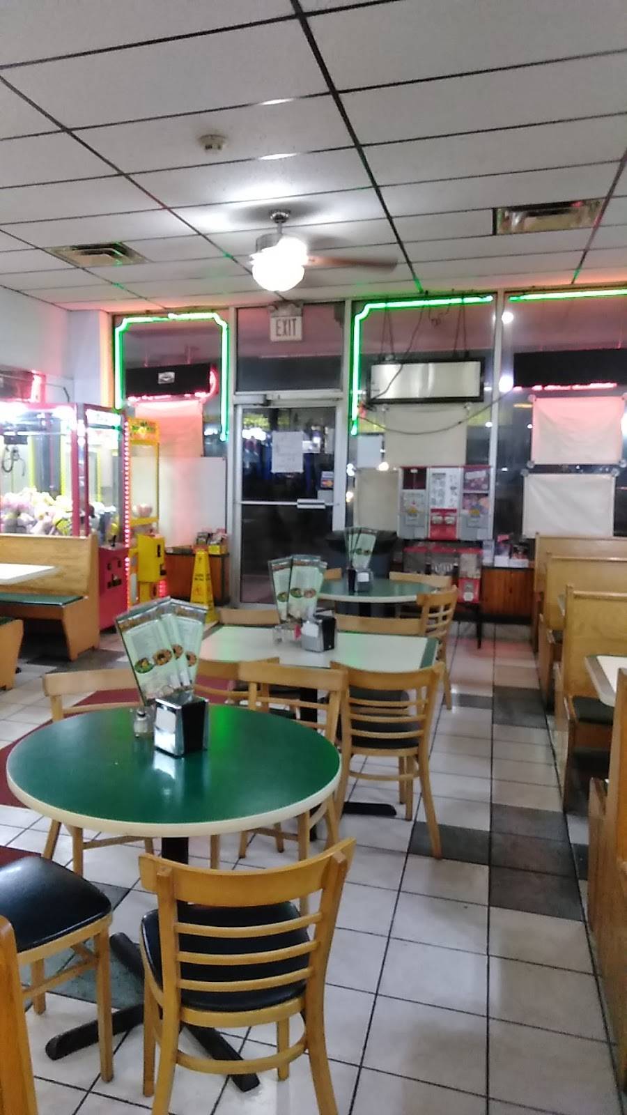 Amici Pizza & Pasta Family Restaurant | restaurant | 2838 PA-611 #204, Tannersville, PA 18372, USA | 5706209005 OR +1 570-620-9005