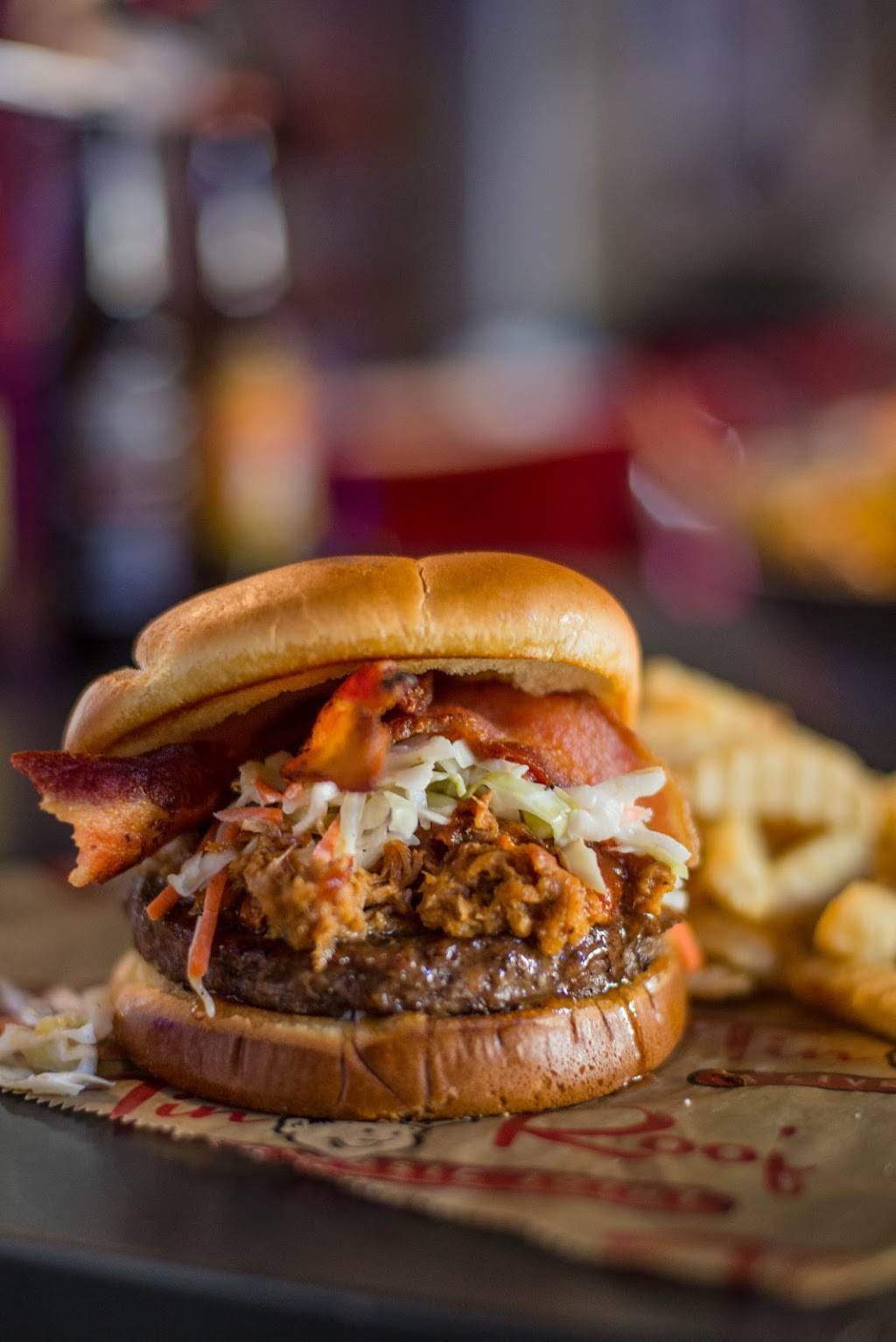 Tin Roof | restaurant | 303 S Limestone, Lexington, KY 40508, USA | 8593179111 OR +1 859-317-9111