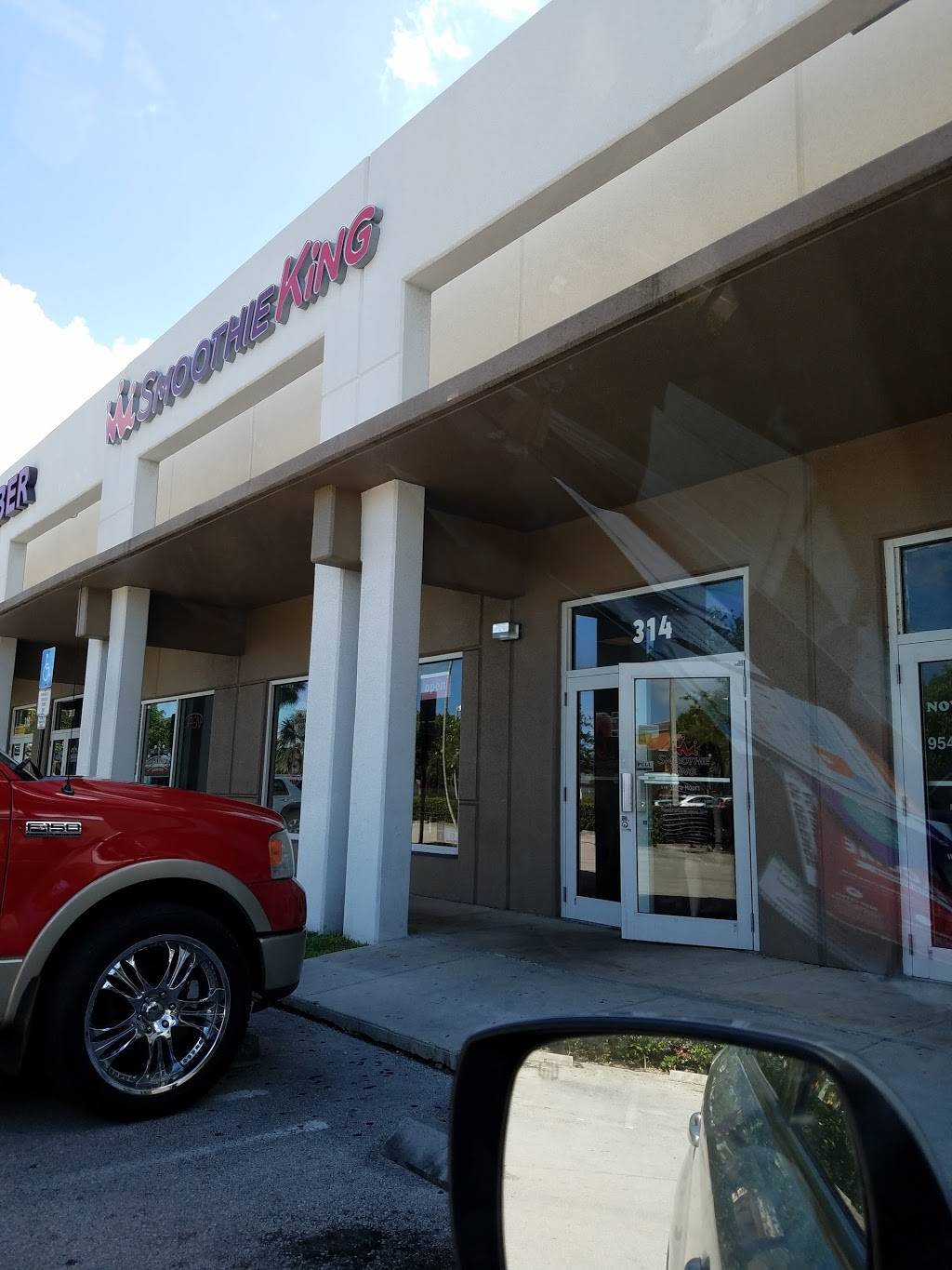 Smoothie King | meal delivery | 6555 Nova Dr #314, Davie, FL 33317, USA | 9542368020 OR +1 954-236-8020