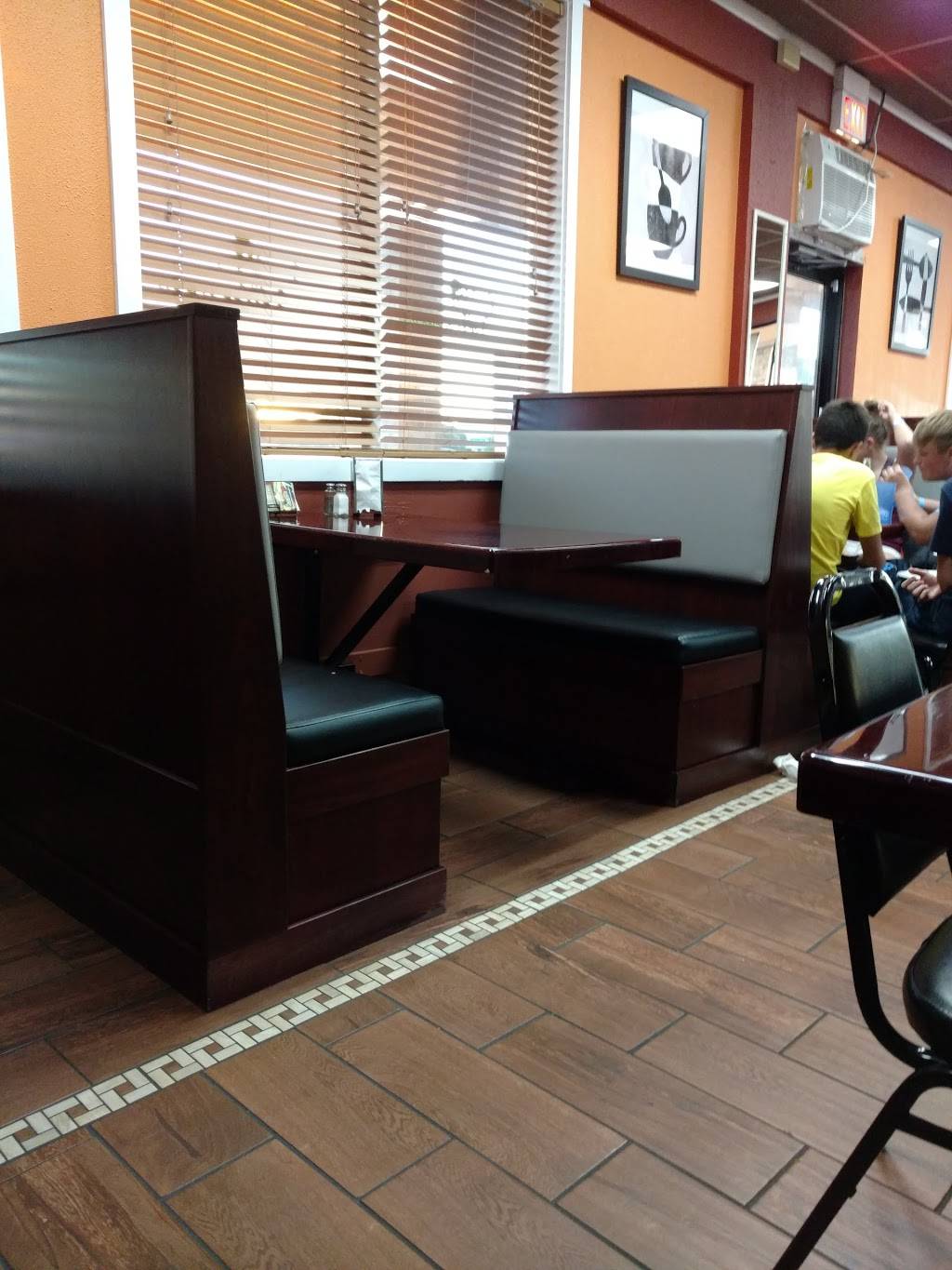 Del Carmen | restaurant | 7239 W 87th St, Bridgeview, IL 60455, USA | 7085994399 OR +1 708-599-4399