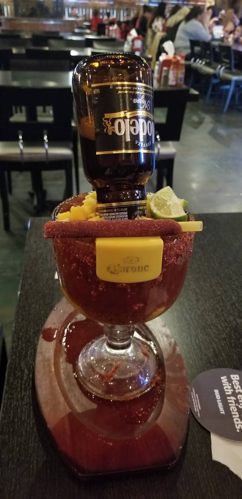 Mariscos El Chaka Estilo Nayarit | restaurant | 12174 Hesperia Rd, Victorville, CA 92395, USA | 7605130005 OR +1 760-513-0005