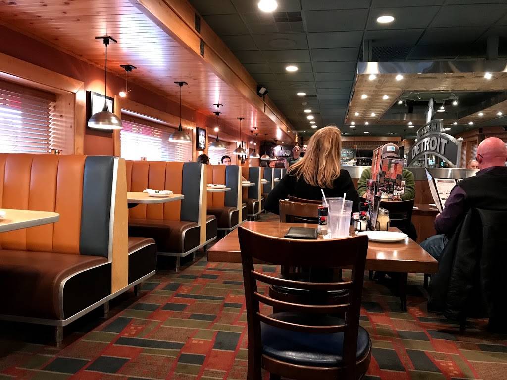 Buddys Pizza | restaurant | 31646 Northwestern Hwy, Farmington Hills, MI 48334, USA | 2488554600 OR +1 248-855-4600