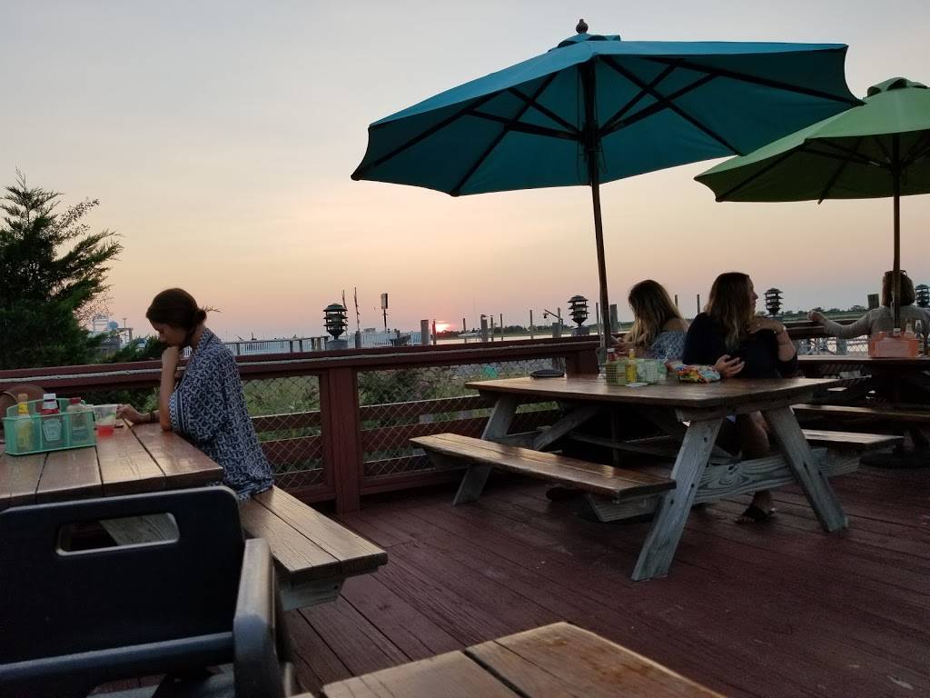 Teds Fishing Station | restaurant | 143 Bayside Dr, Point Lookout, NY 11569, USA | 5164314193 OR +1 516-431-4193